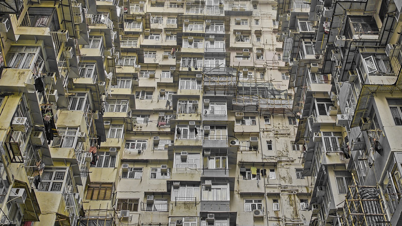 繁华背后的残缺，香港都市生活与寻觅