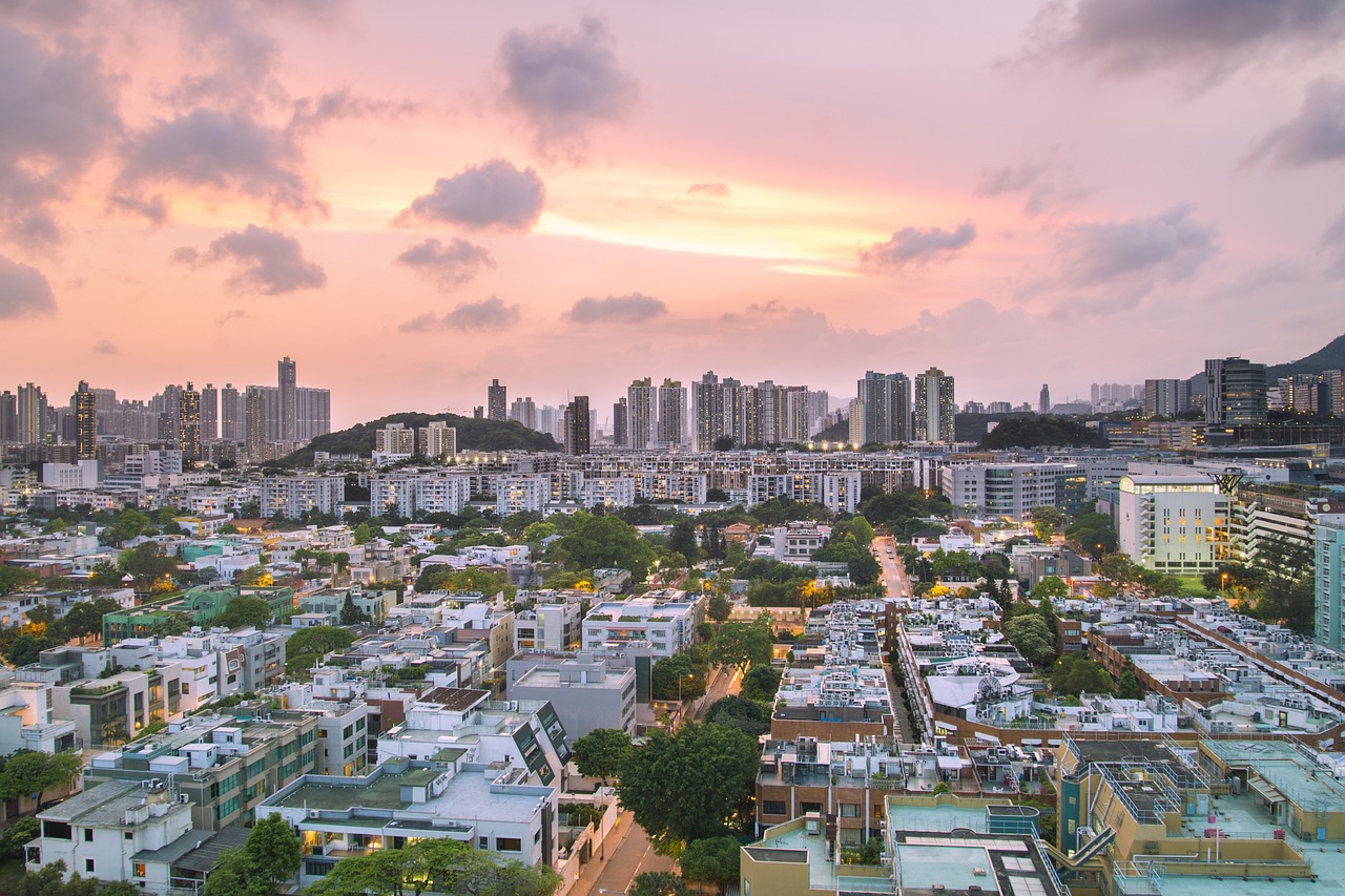 瞬息之间，香港都市的繁华与韵律——每一分每一秒的都市生活